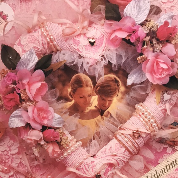 AVON VALENTINE FAVORITES VINYL RECORD - Picture 9 of 16